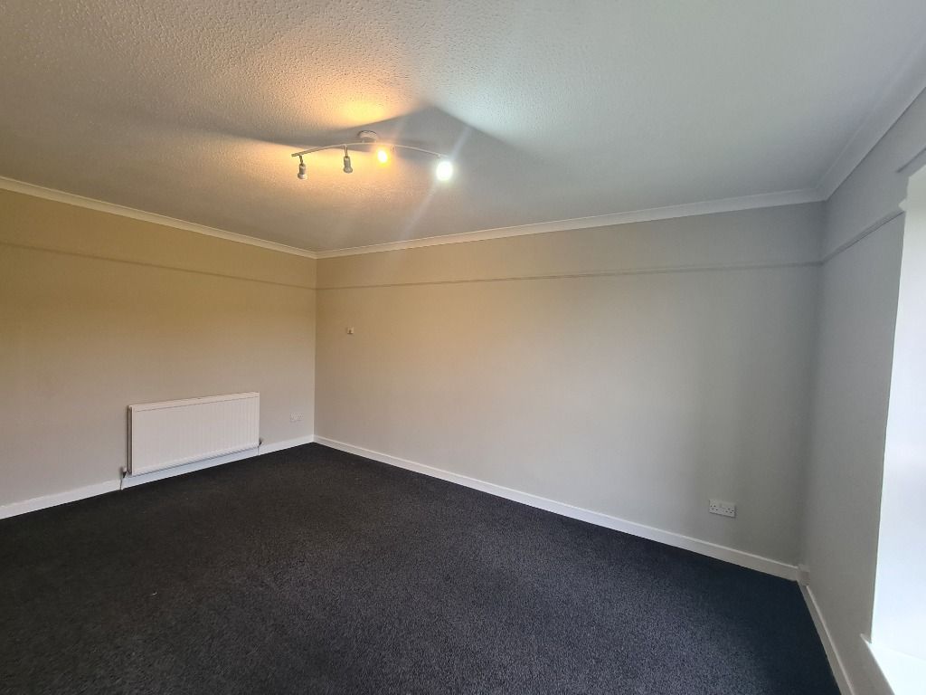 Additional image 7 of 2 bed flat to rentMoorfoot Ave, Paisley, Renfrewshire PA2