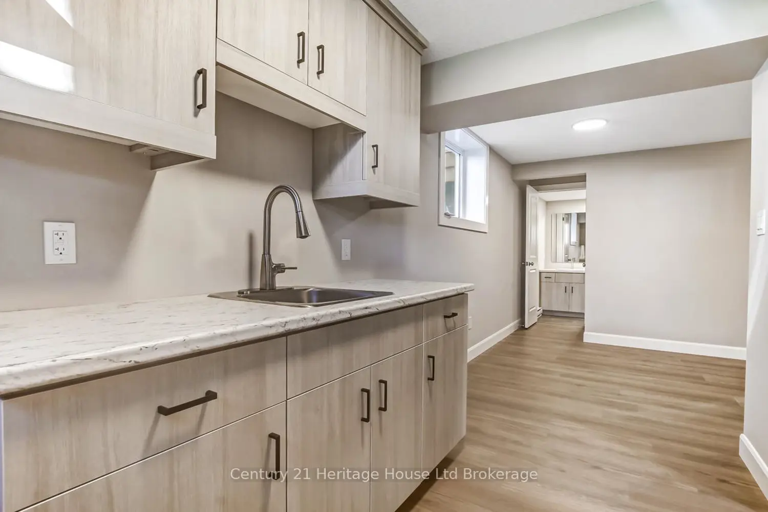 Additional image 19 of 846 Water Street