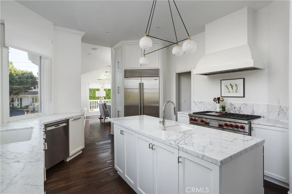 Additional image 10 of 212 Kings Pl, Newport Beach, CA 92663