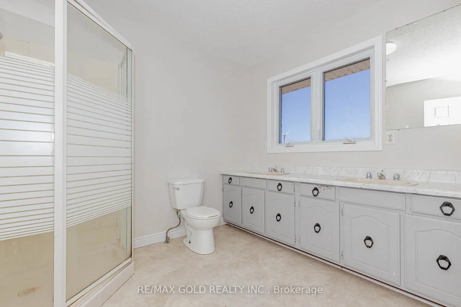 Additional image 11 of 255505 9Th Line