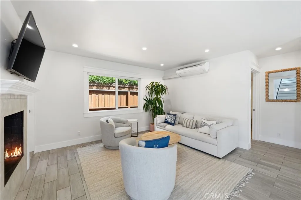 Additional image 45 of 130 Cordova Walk, Long Beach, CA 90803