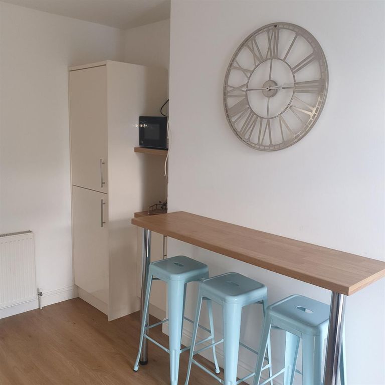Additional image 9 of 2 bed semi-detached house to rentFairfax Terrace, Plymouth PL2