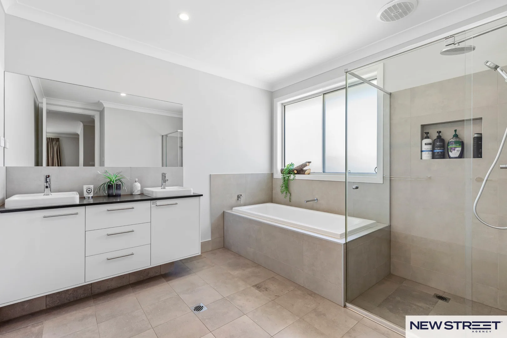 Additional image 11 of 12 Breakers Boulevard, Catherine Hill Bay NSW 2281