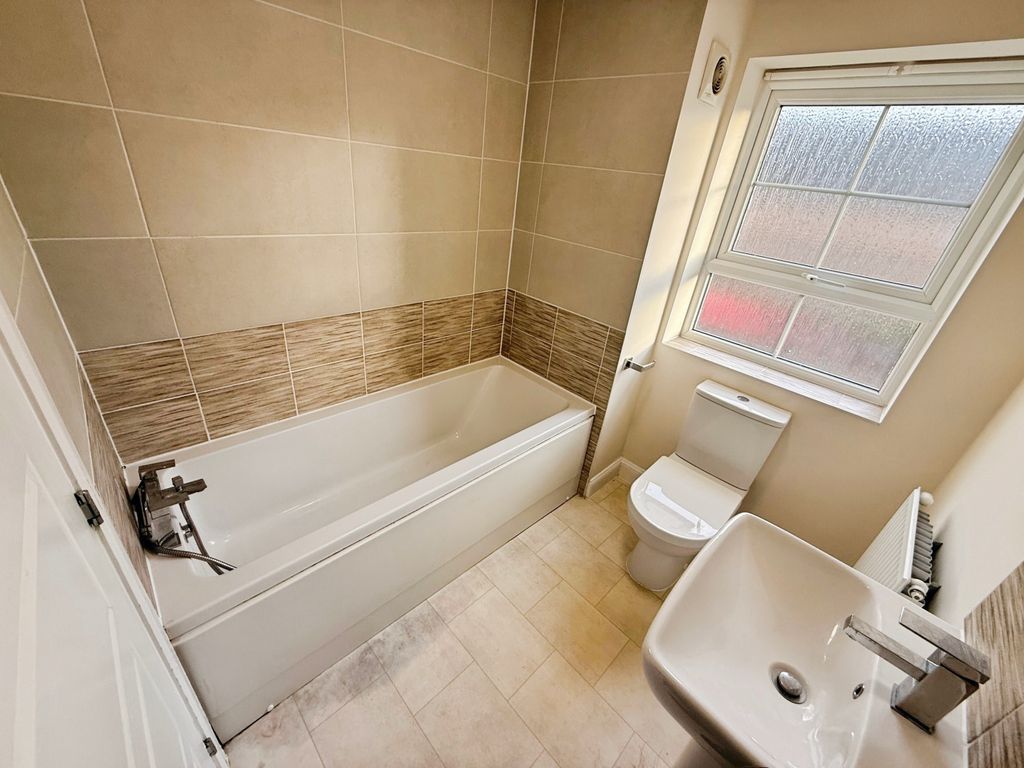 Additional image 10 of 4 bed detached house to rentLockwood Way, Hampton Water, Peterborough PE7