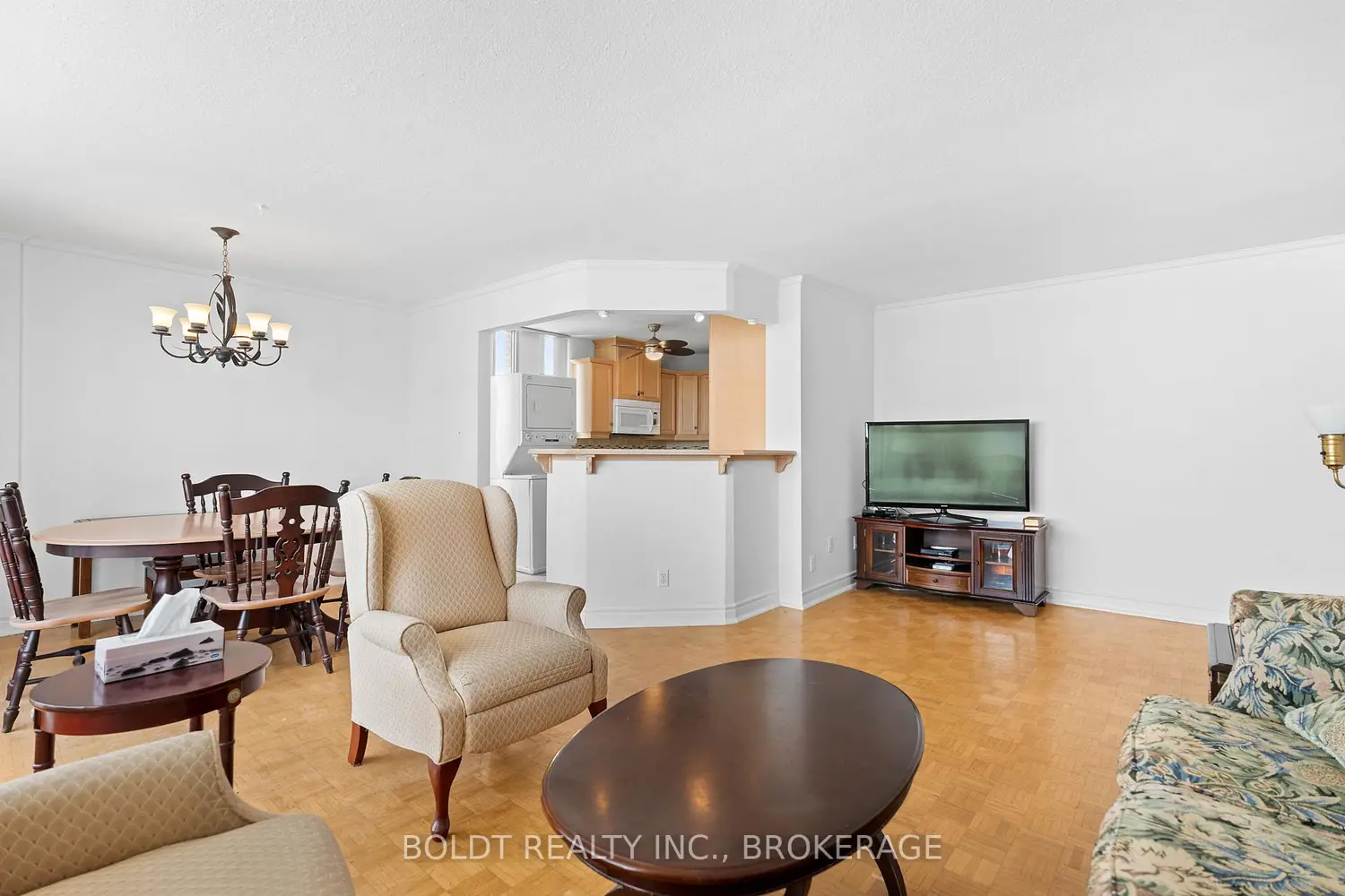 Additional image 2 of 35 Towering Heights Boulevard 902