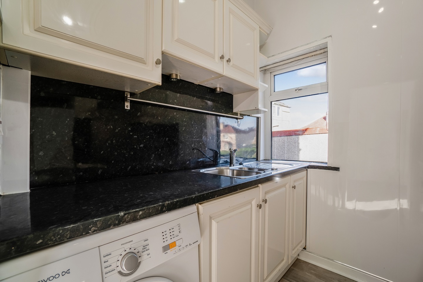 Additional image 7 of 3 Bed Flat, Burnfoot Drive, G52, N1 7GU