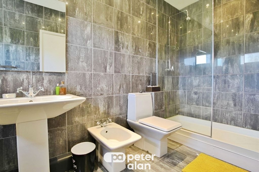 Additional image 18 of 2 bed flat to rentLake Road East, Cardiff CF23