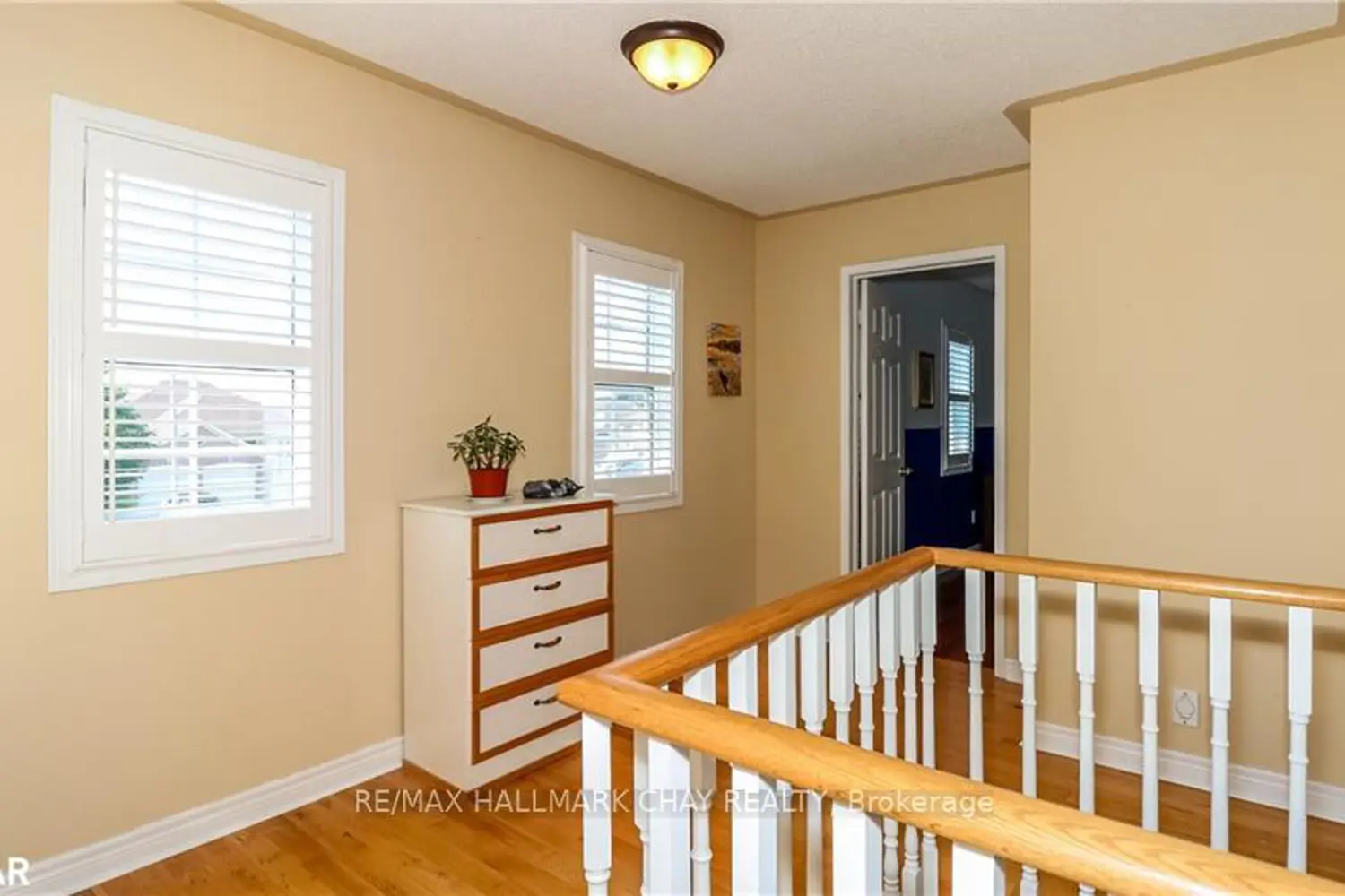 Additional image 11 of 14 Gold Park Gate