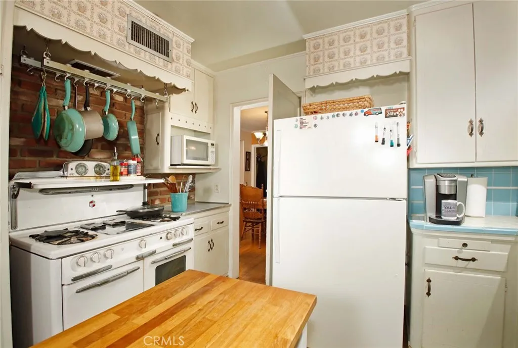 Additional image 46 of 10319 Russett Ave, Sunland, CA 91040