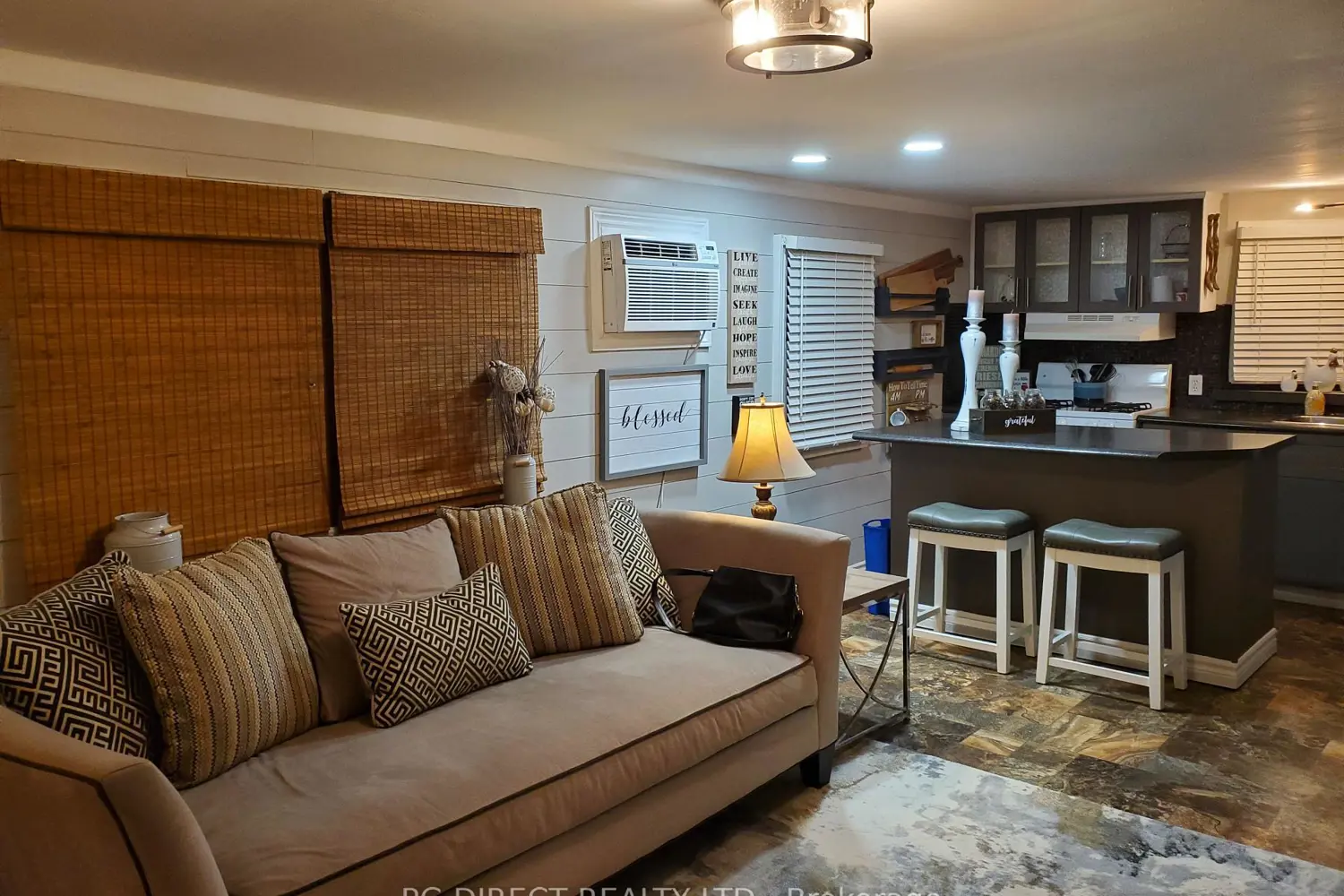 Additional image 4 of 9480 Longwoods Road 5