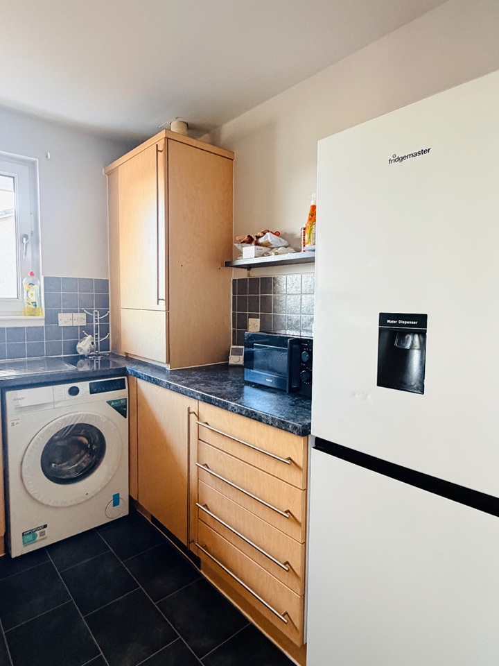 Additional image 4 of 2 Bed Flat, Stenhouse Gardens, EH11, N1 7GU
