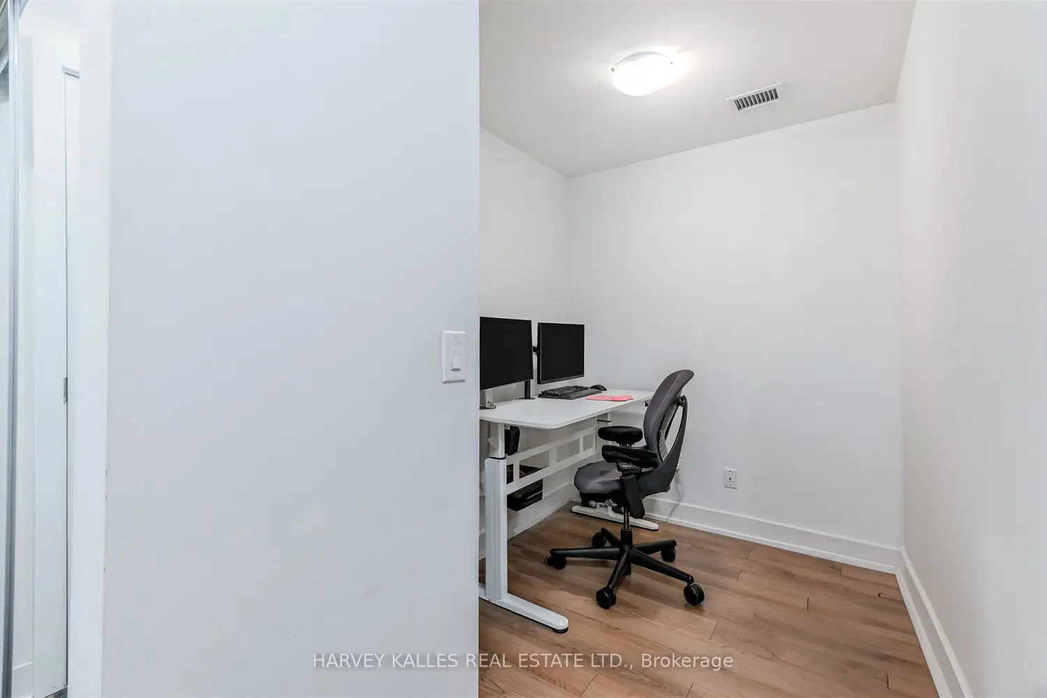 Additional image 9 of 318 Richmond Street 1508