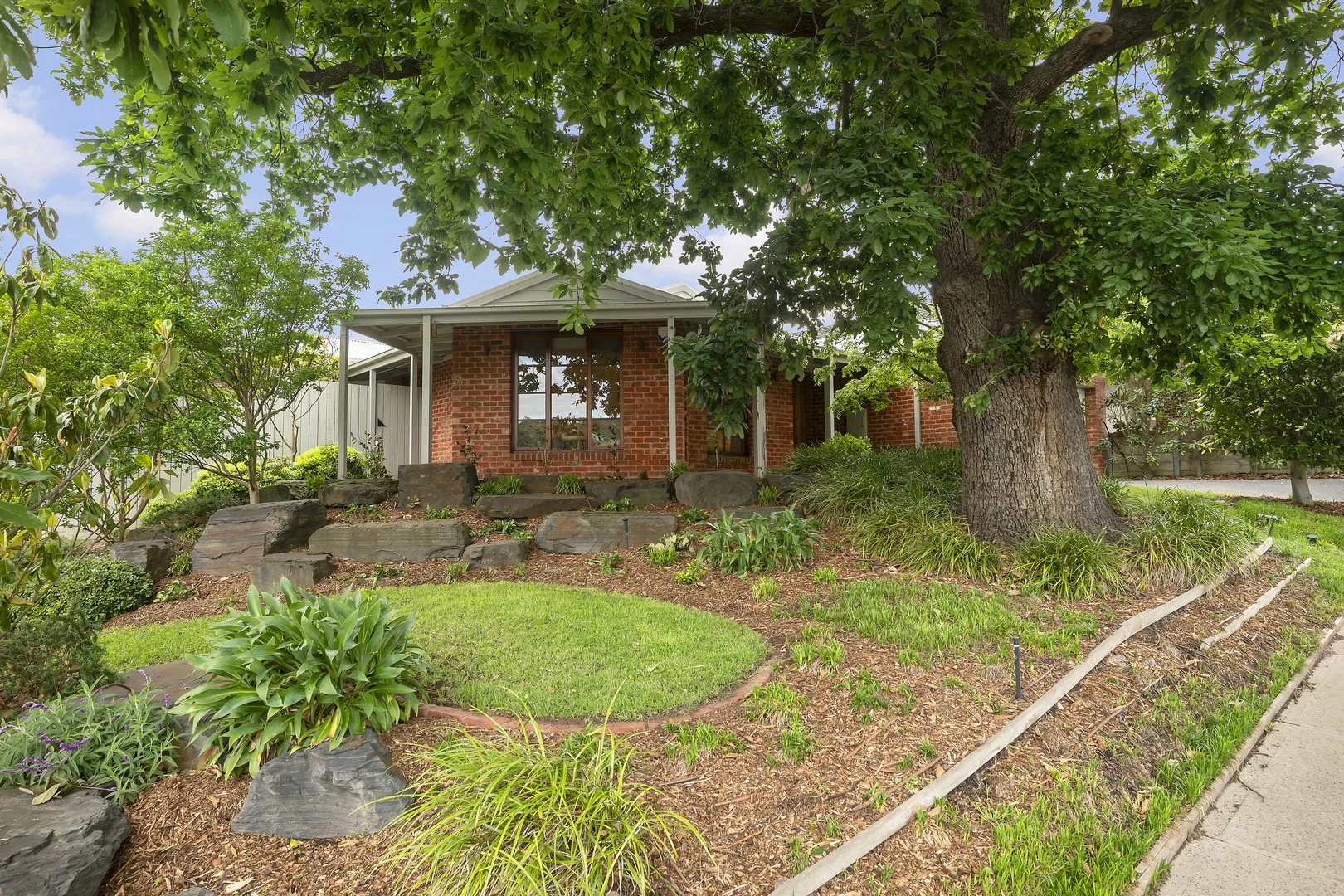1 Marcanna Place, Beaconsfield VIC 3807