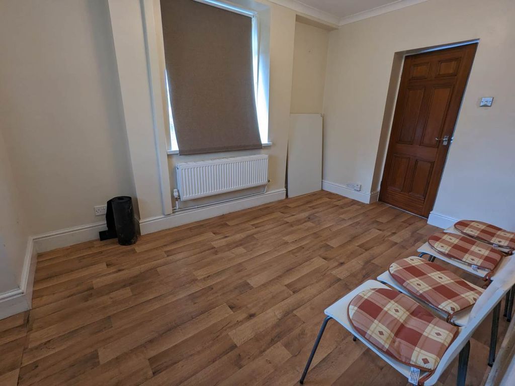 Additional image 9 of 3 bed detached house to rentLodge Drive, Baglan, Port Talbot SA12