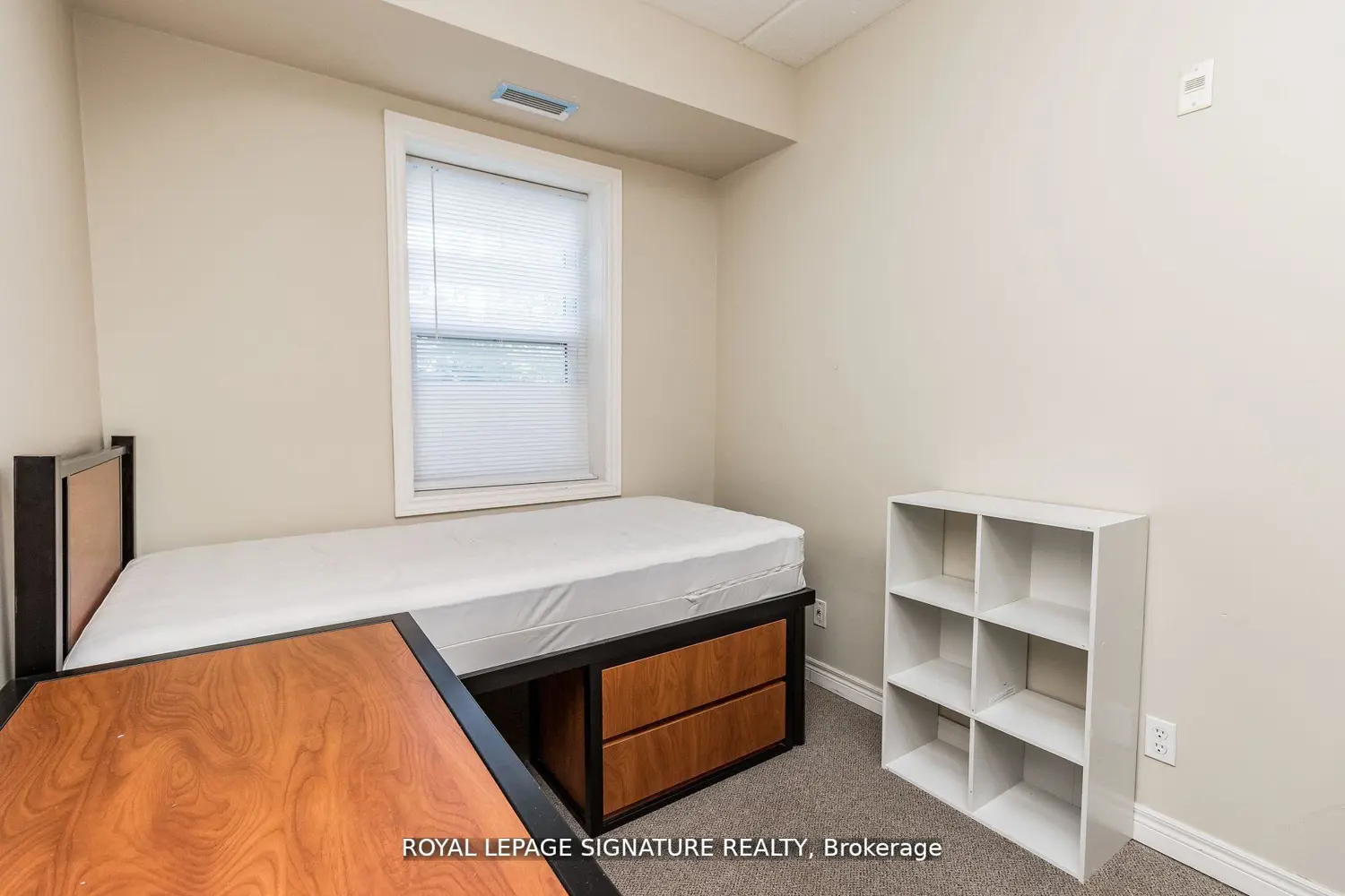 Additional image 18 of 253 Lester Street 101