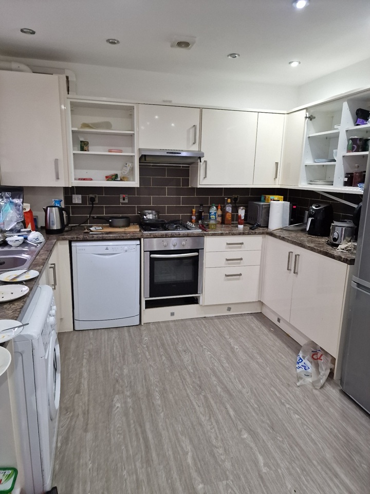 Additional image 5 of 3 Bed Flat, Oldrutherglen Road, G5, N1 7GU