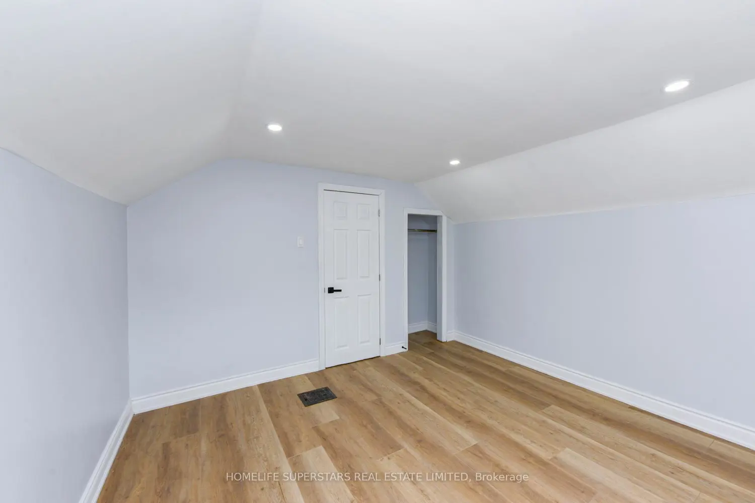 Additional image 8 of 15 Dover Road