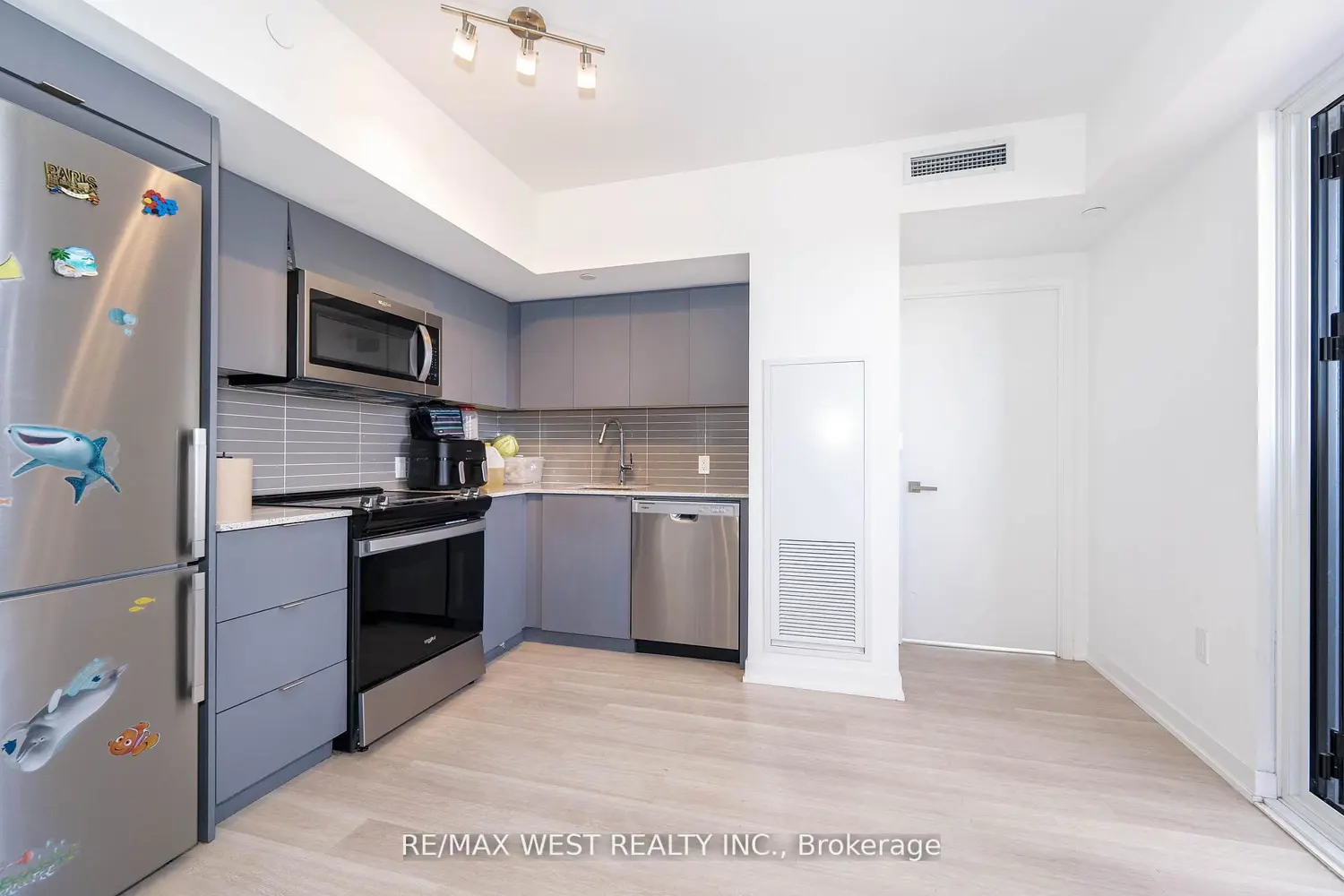 Additional image 11 of 500 Wilson Avenue 721