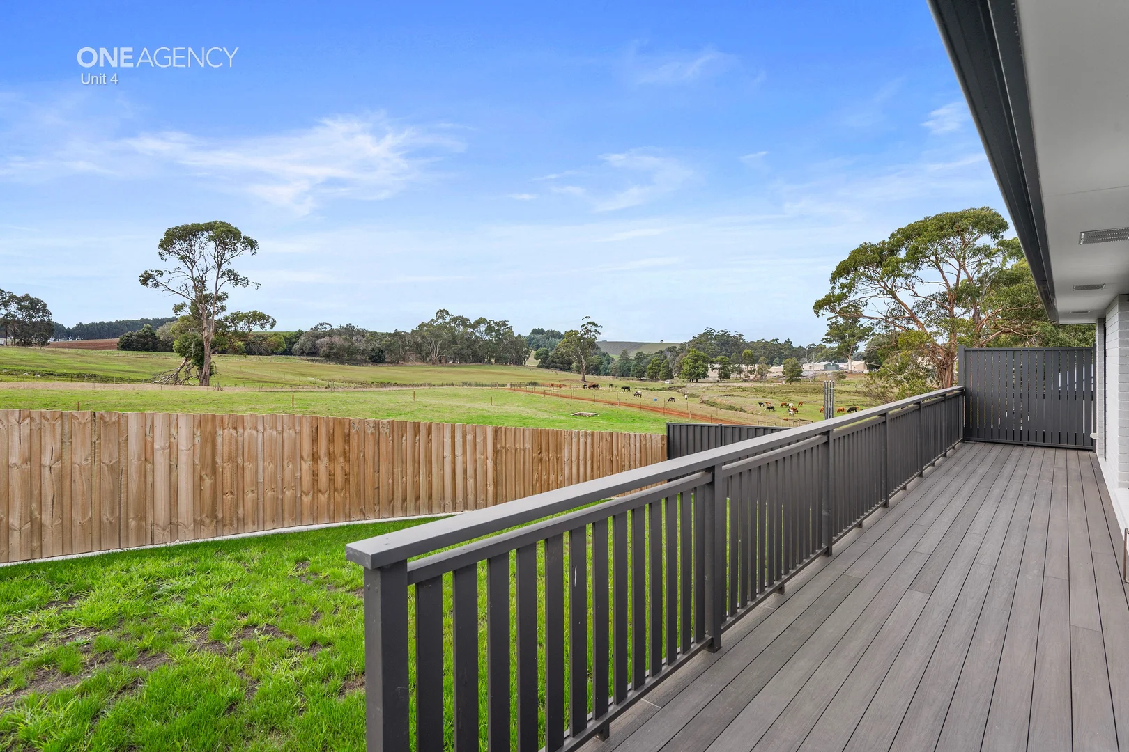 Additional image 18 of 4 & 5/143 South Road, Penguin TAS 7316