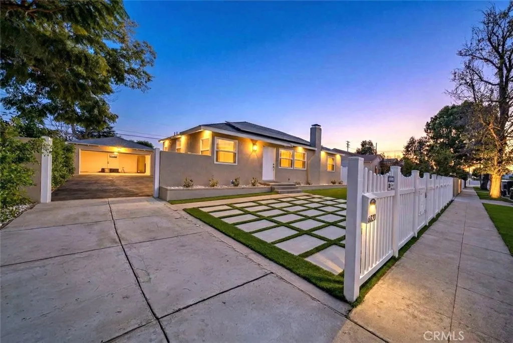 Additional image 2 of 6820 Jellico Avenue, Lake Balboa, CA 91406