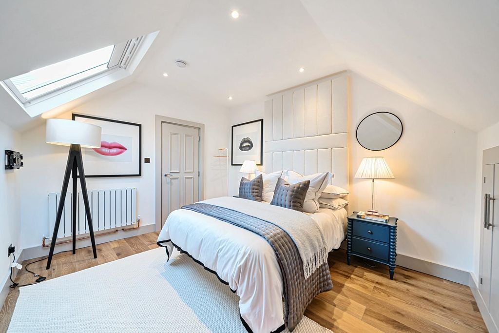 Additional image 9 of 3 bed flat to rentTewit Well Road, Harrogate HG2