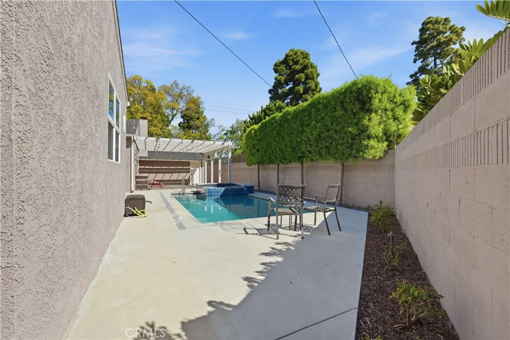 Additional image 50 of 5640 E Parkcrest St, Long Beach, CA 90808
