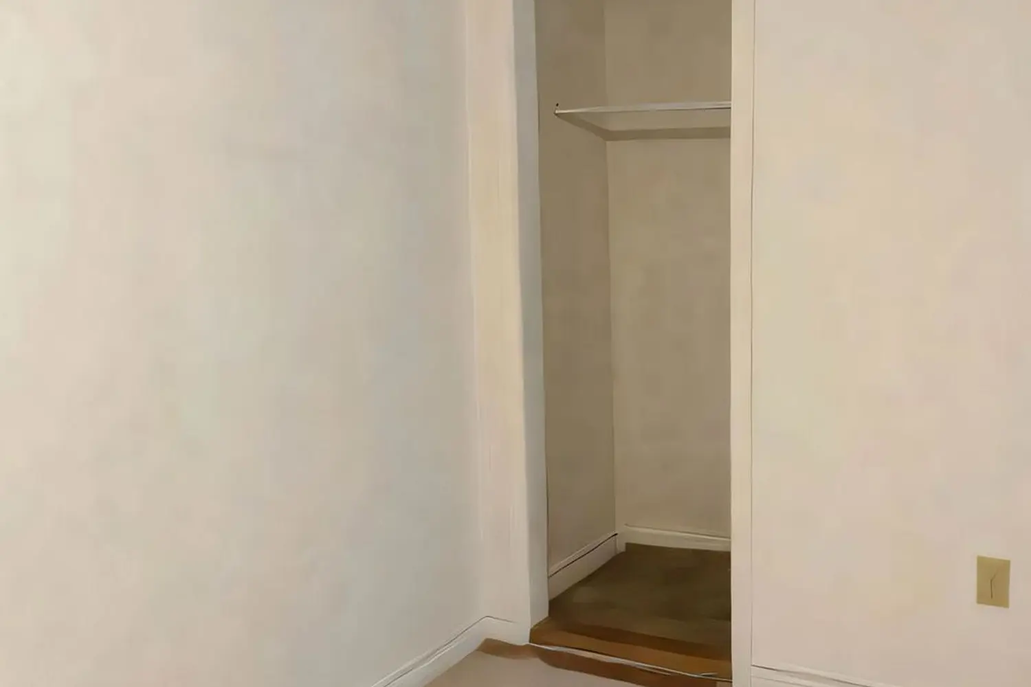 Additional image 18 of 131 Paperbirch Crescent