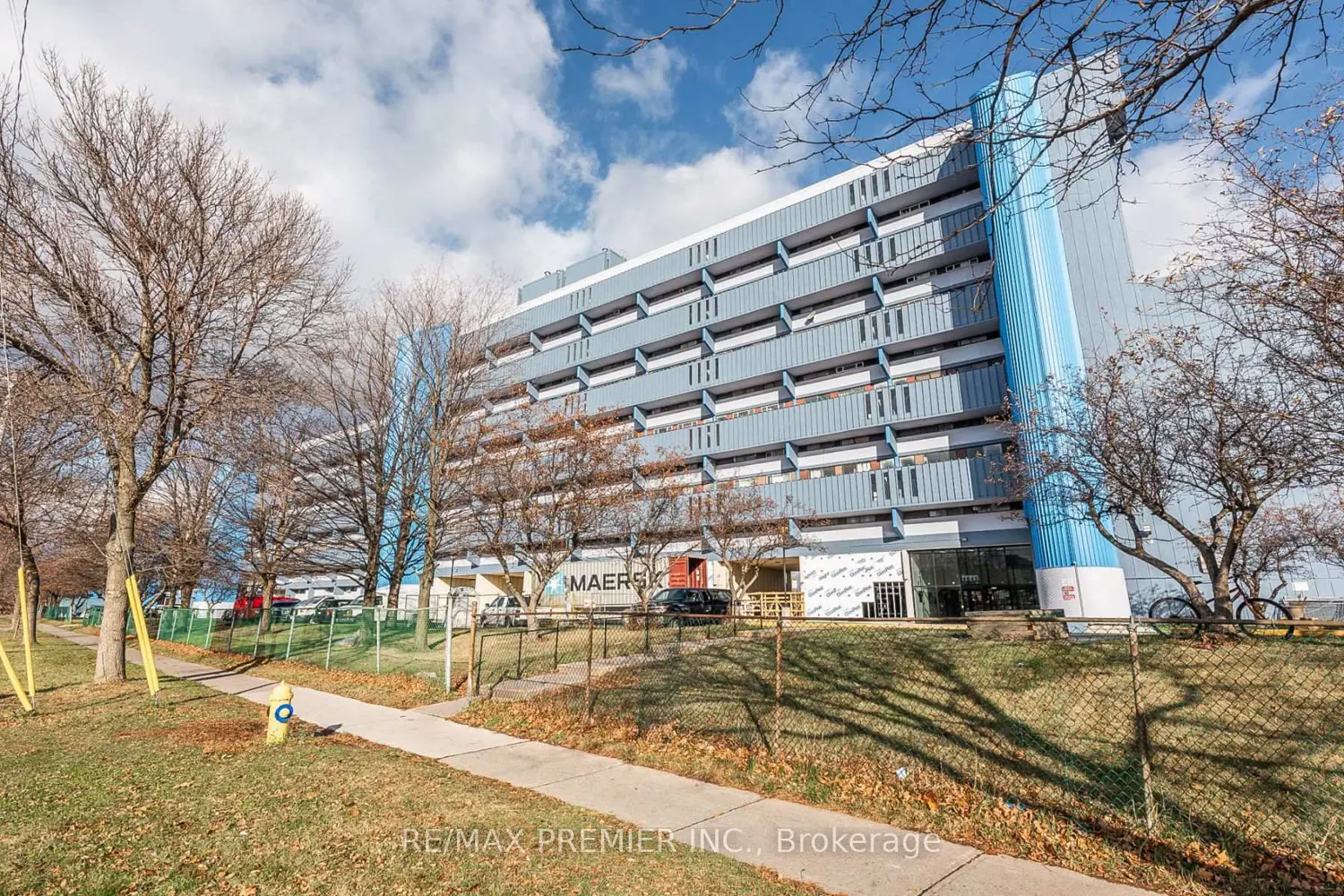 4673 Jane Street 807