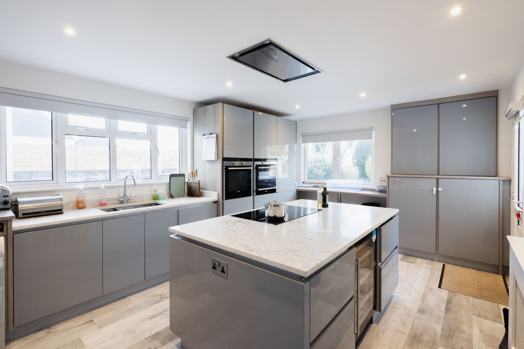 Additional image 5 of 3 bed detached bungalow to rentLa Rue Du Pont Marquet, St. Brelade, Jersey JE3