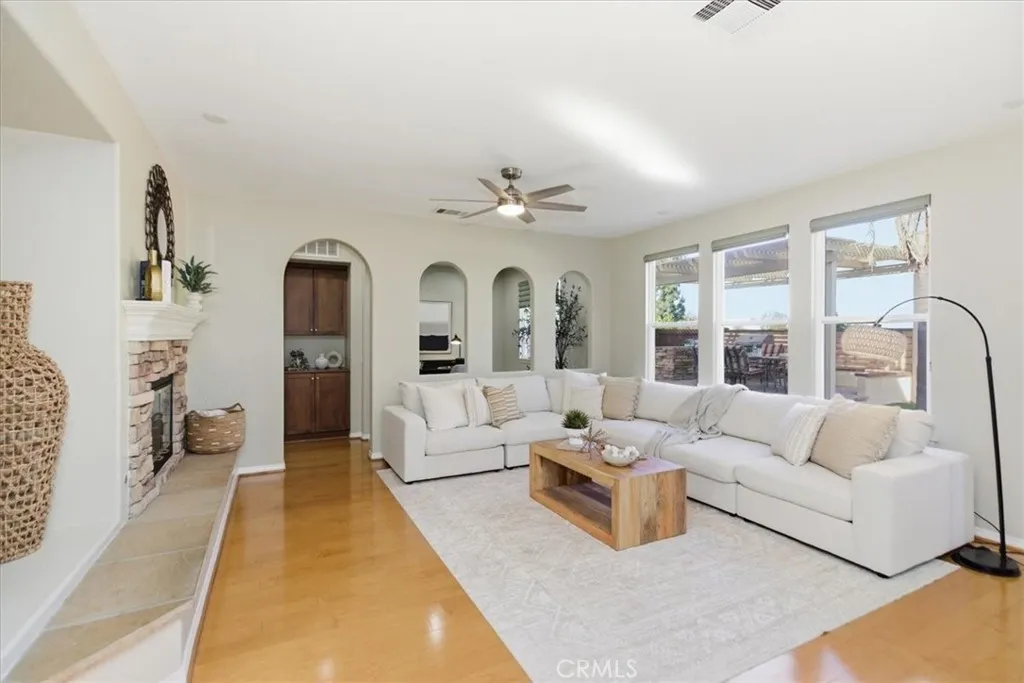 Additional image 16 of 8270 Torrey Gardens Pl, San Diego, CA 92129