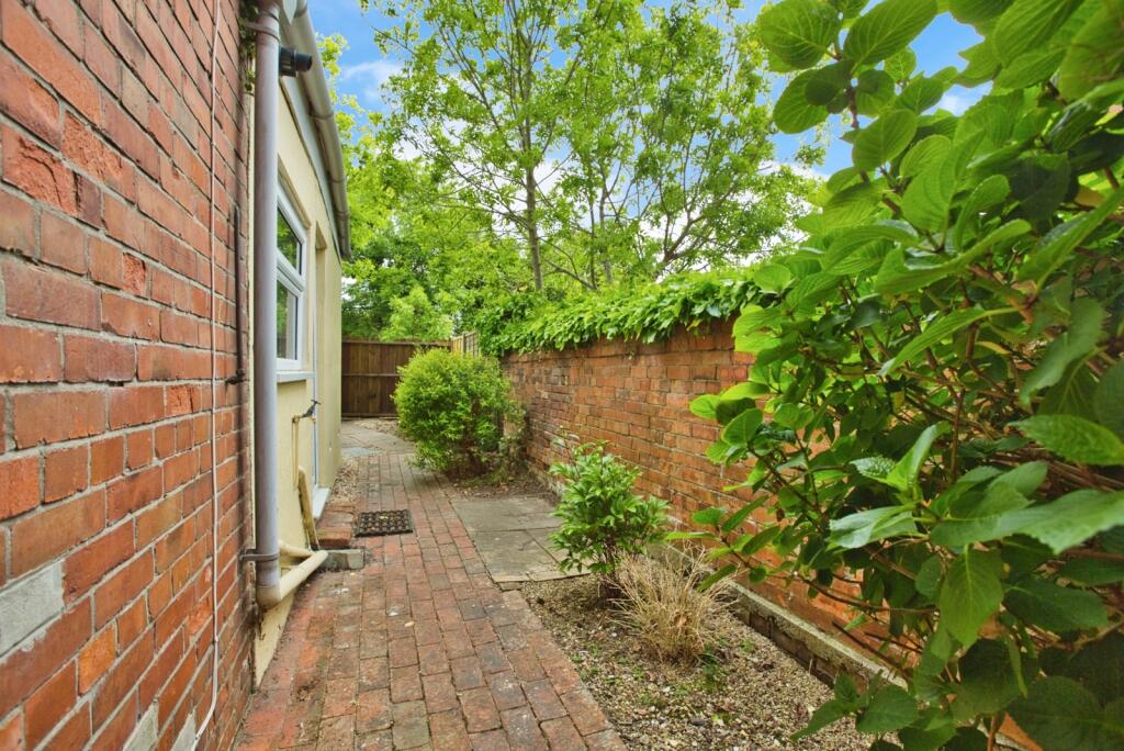 Additional image 5 of St. Michaels Avenue, Yeovil, BA21