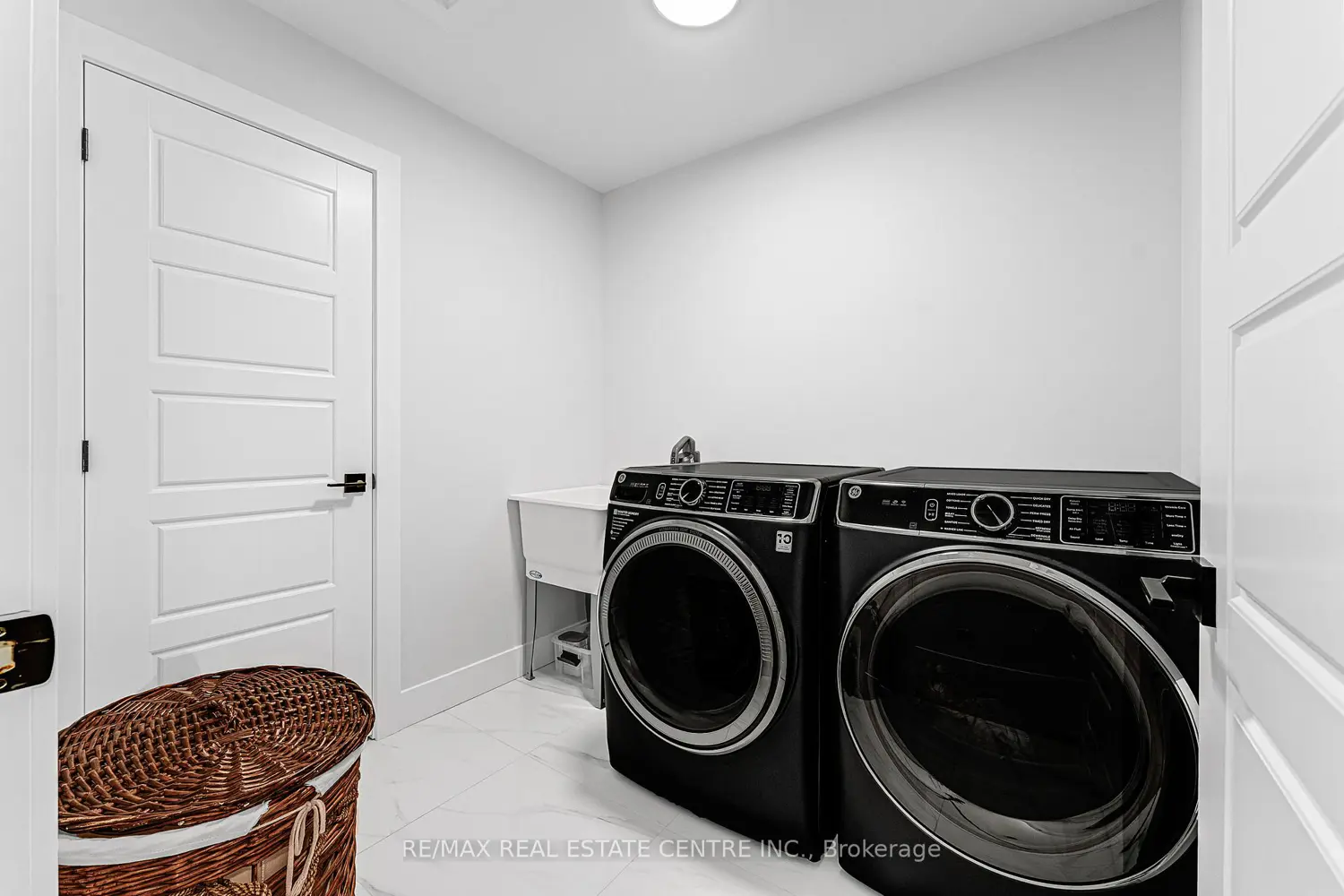 Additional image 12 of 77 Noble Court