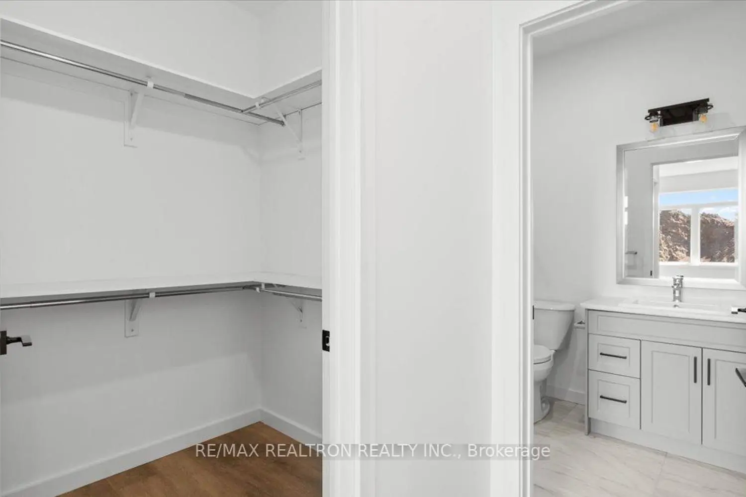 Additional image 18 of 46 Summit Crescent