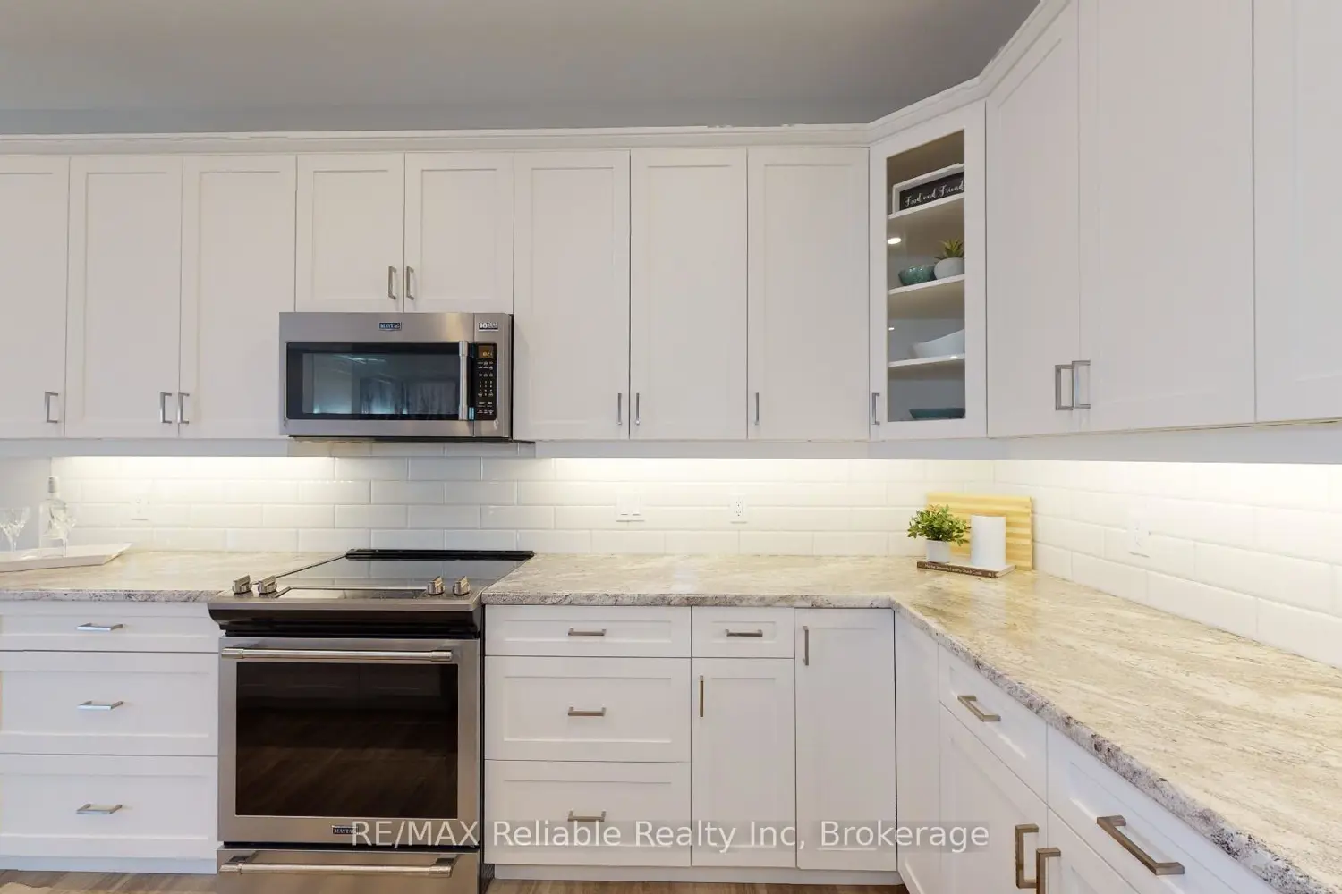 Additional image 8 of 7 Thimbleweed Drive