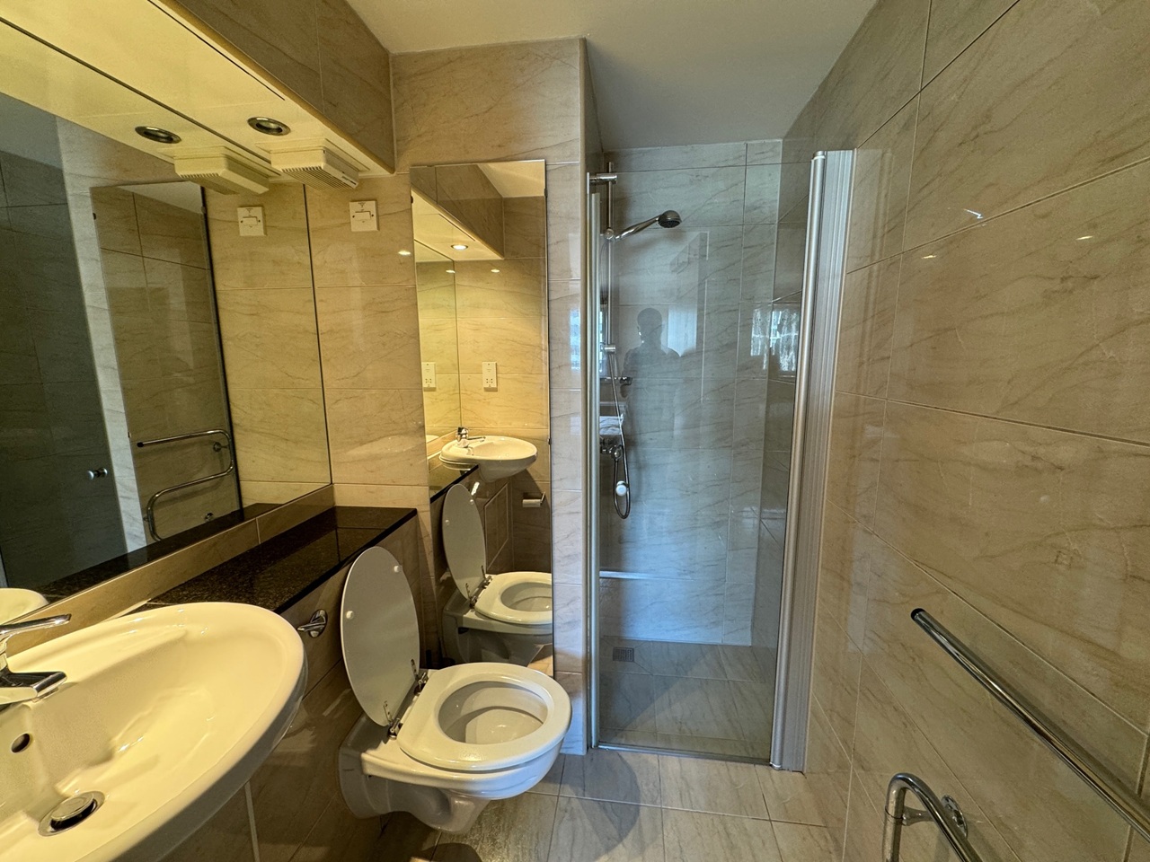 Additional image 11 of 2 Bed Flat, Argyle Street, G2, N1 7GU