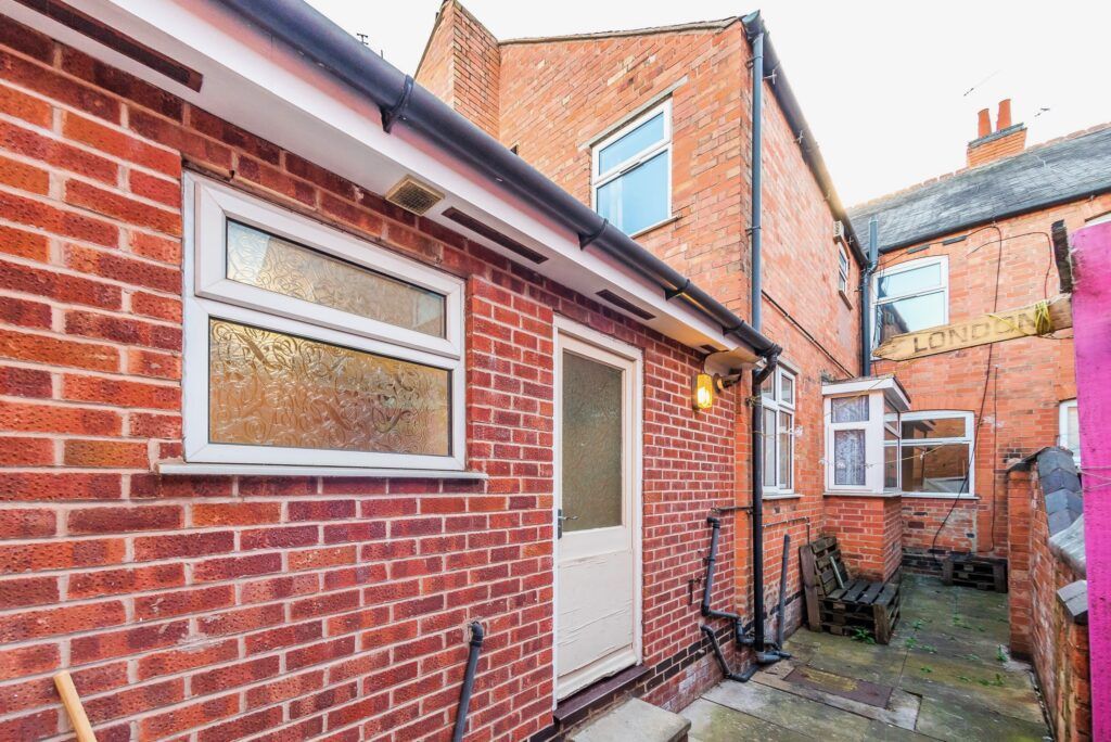 Additional image 22 of 6 bed terraced house to rentFosse Road South, Leicester LE3