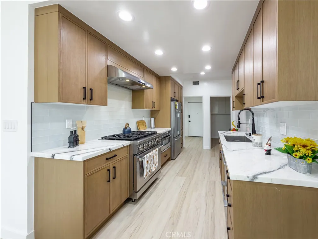 Additional image 92 of 1944 Glendon Unit 209, Los Angeles, CA 90025