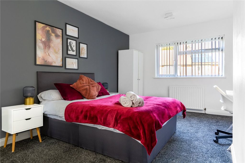 Additional image 22 of 6 bed semi-detached house to rentHelmdon Crescent, Northampton NN2