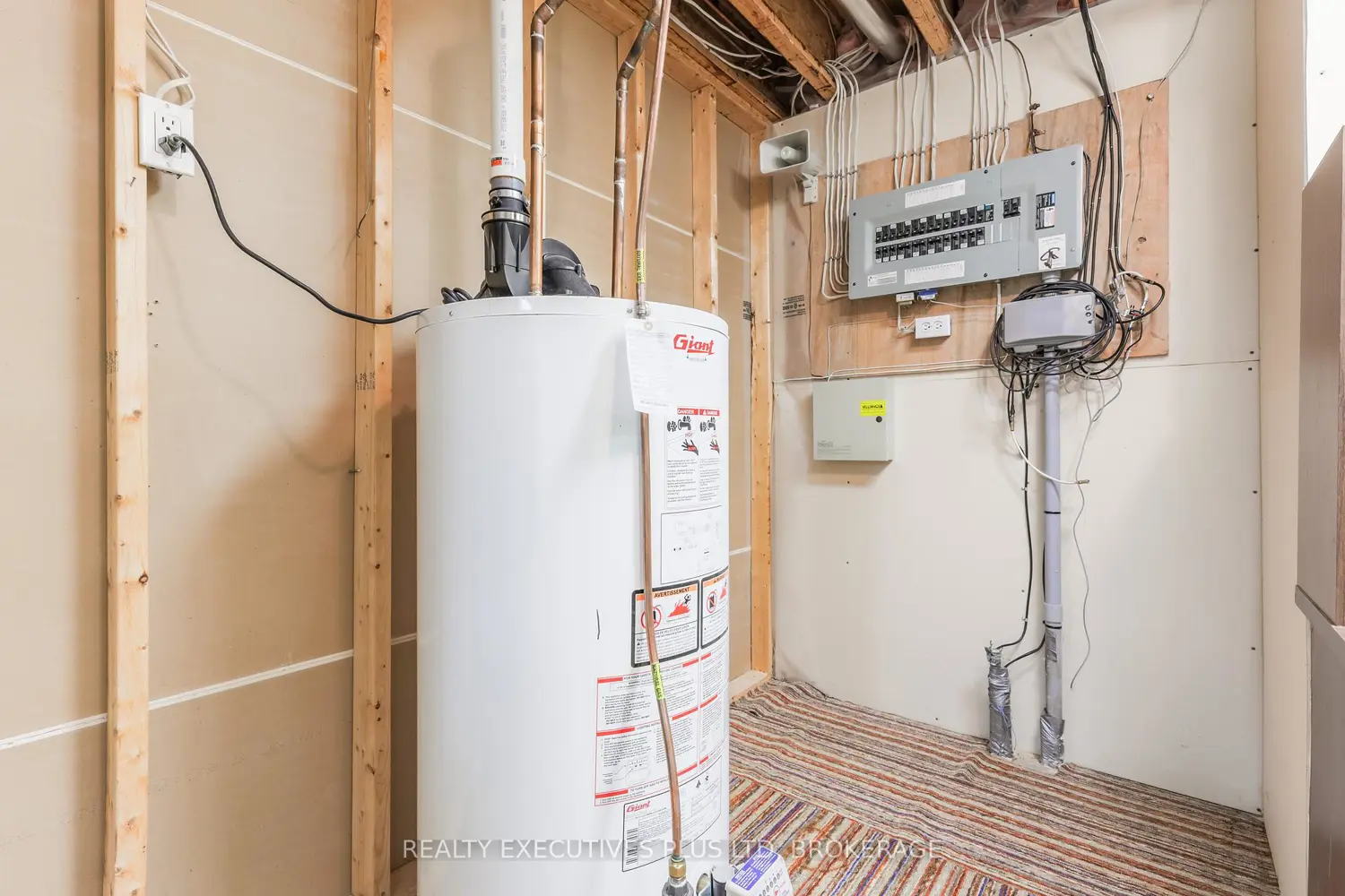 Additional image 18 of 3300 Montrose Road 10