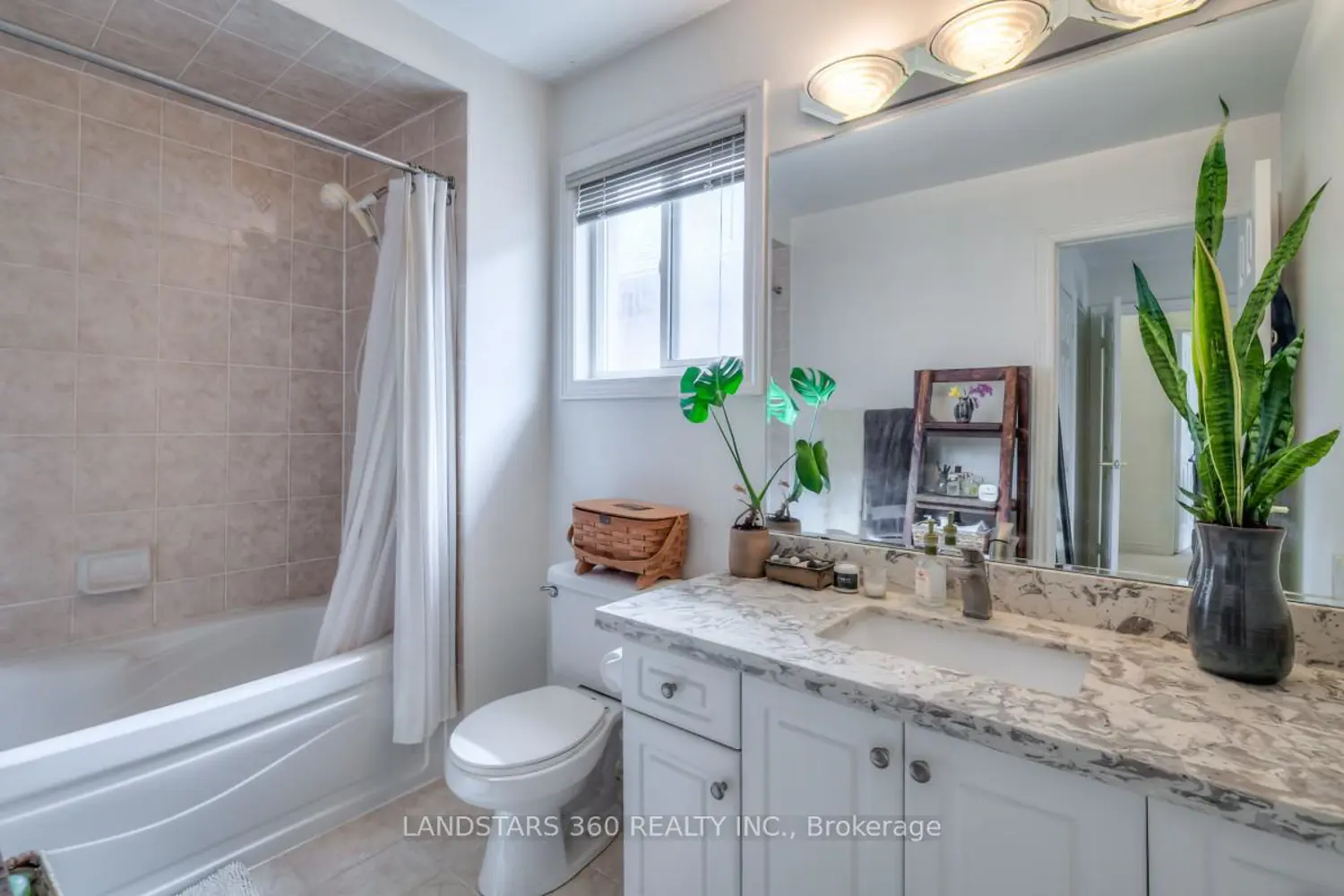 Additional image 12 of 343 Castlemore Avenue