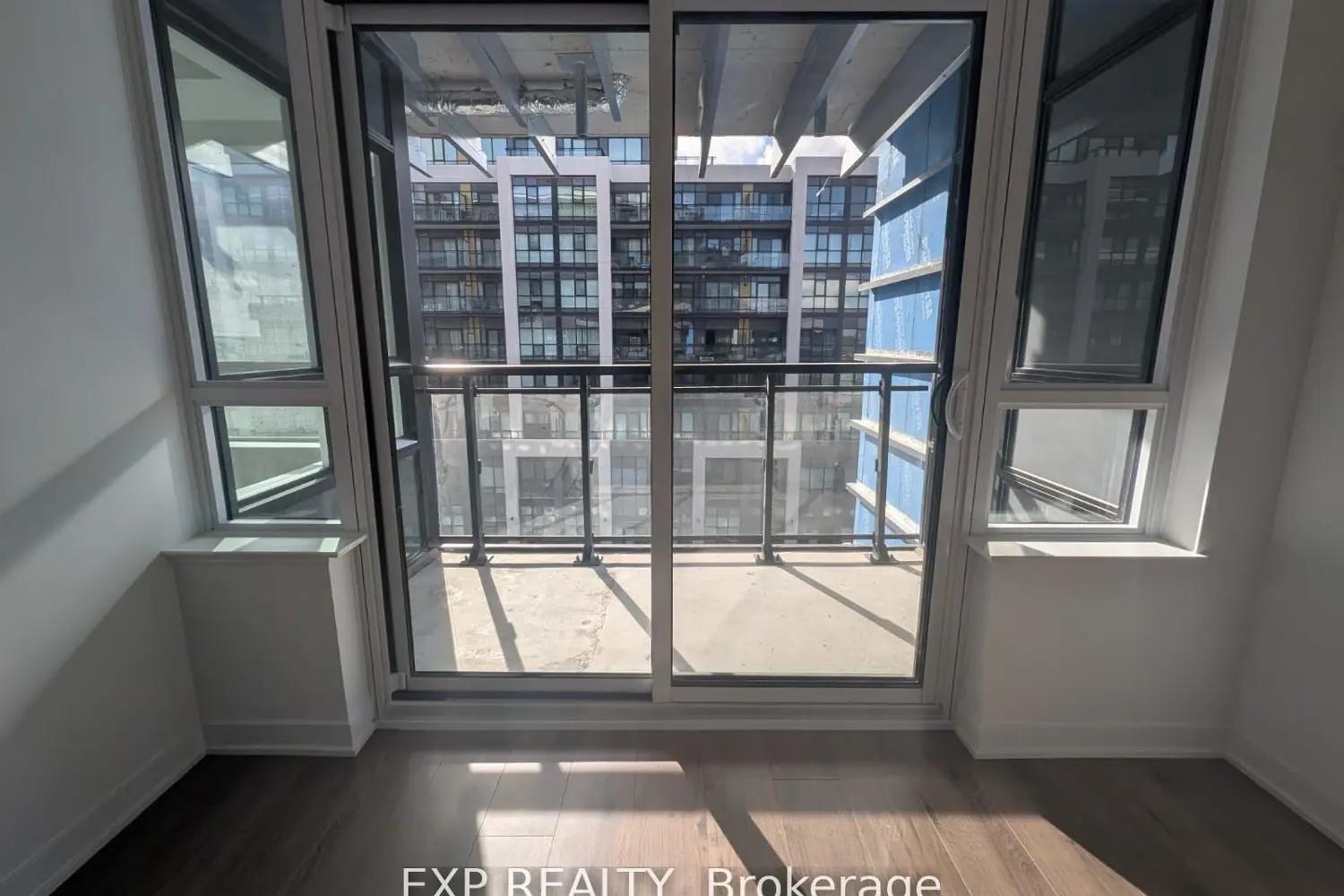 Additional image 7 of 395 Dundas Street 525