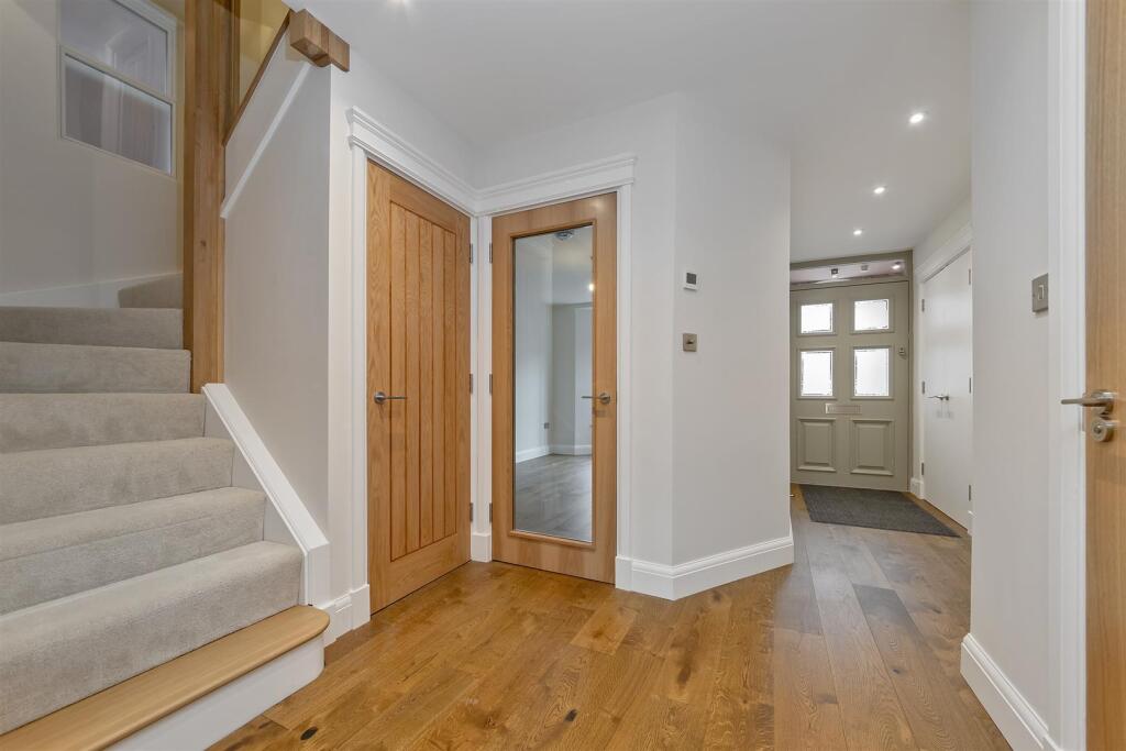 Additional image 7 of The Oaks, St. Albans