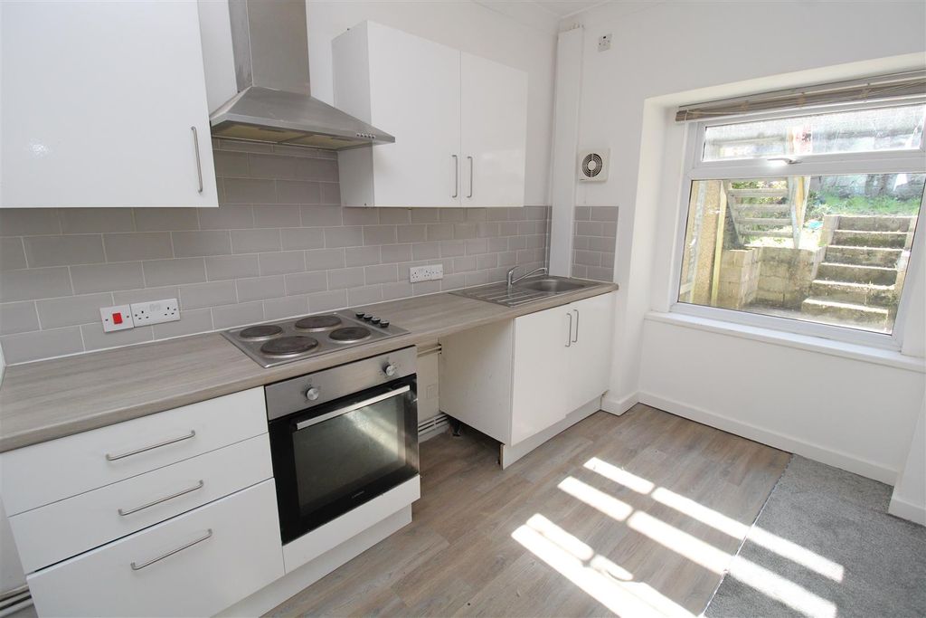 Additional image 2 of 1 bed flat to rentGround Floor Flat, Neath Road, Briton Ferry, Neath SA11