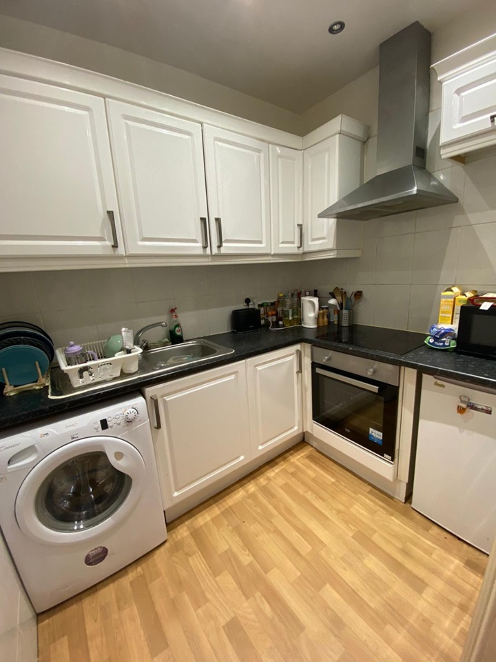 Additional image 2 of 3 Bed Flat, Hayburn Crescent - Hmo, G11, N1 7GU