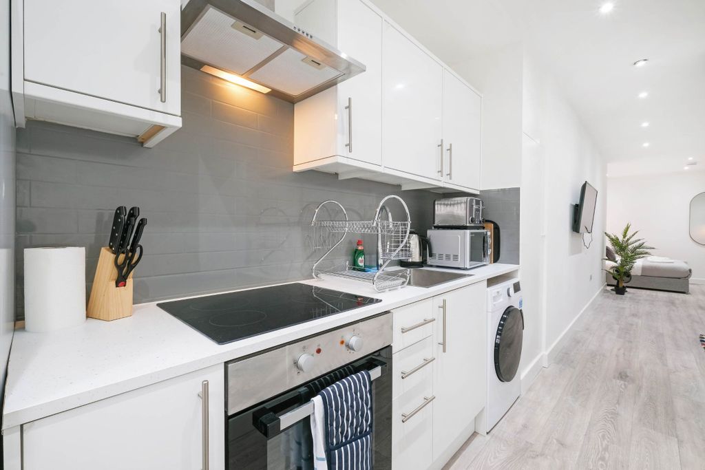 Additional image 10 of 1 bed flat to rentCorporation Street, Corby NN17