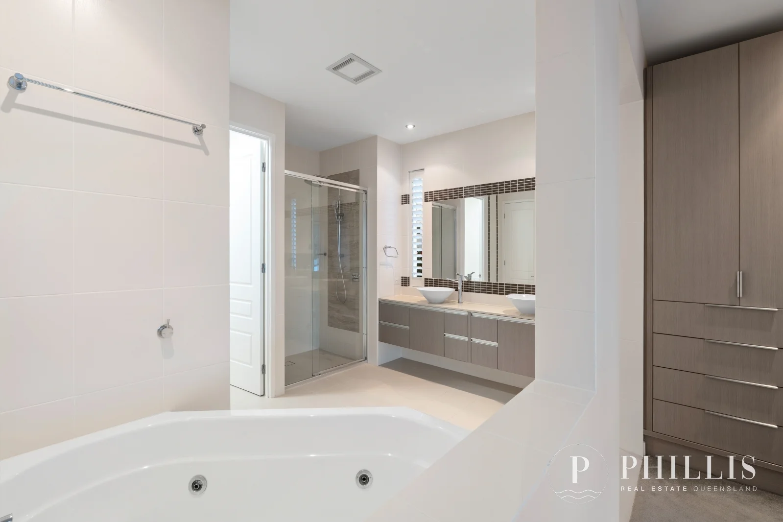 Additional image 60 of 2030 The Circle, Sanctuary Cove QLD 4212