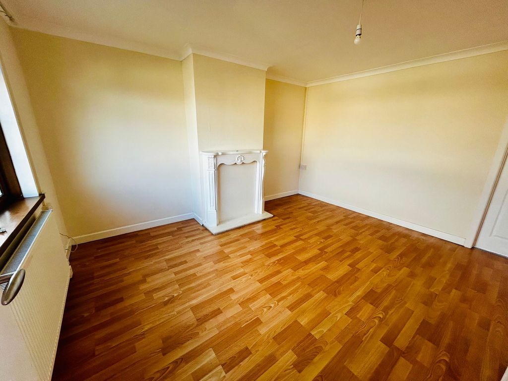 Additional image 2 of 3 bed semi-detached house to rentBeacons View, Neath SA11