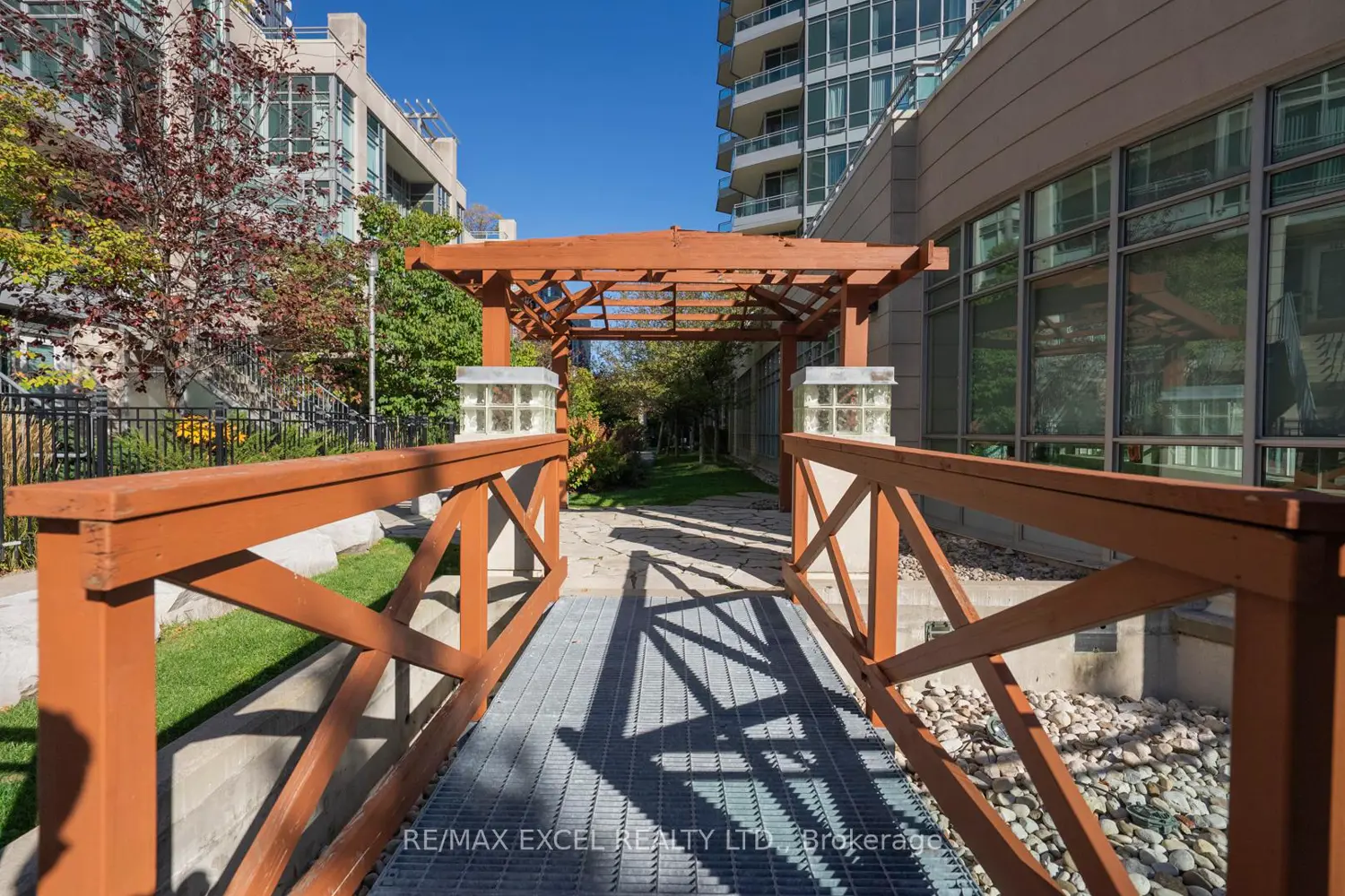 Additional image 17 of 18 Holmes Avenue 2602