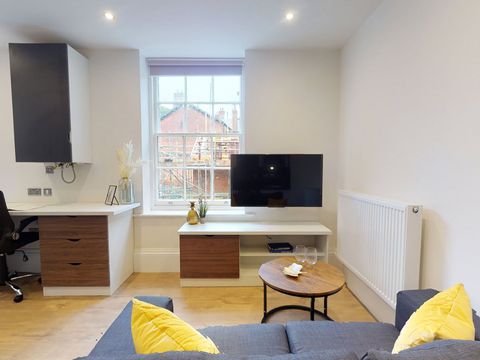 Flat 5, 34 Hyde Terrace #119685 LS2, Studio to rent