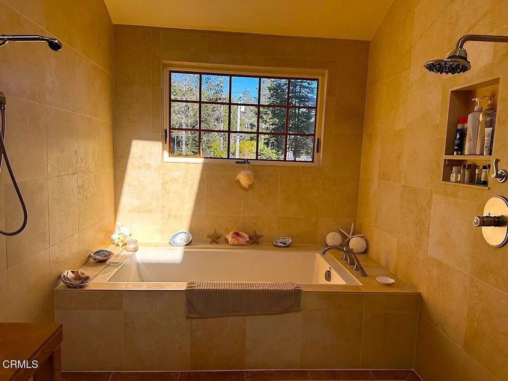 Additional image 7 of 10360 Gary Lane, Mendocino, CA 95460